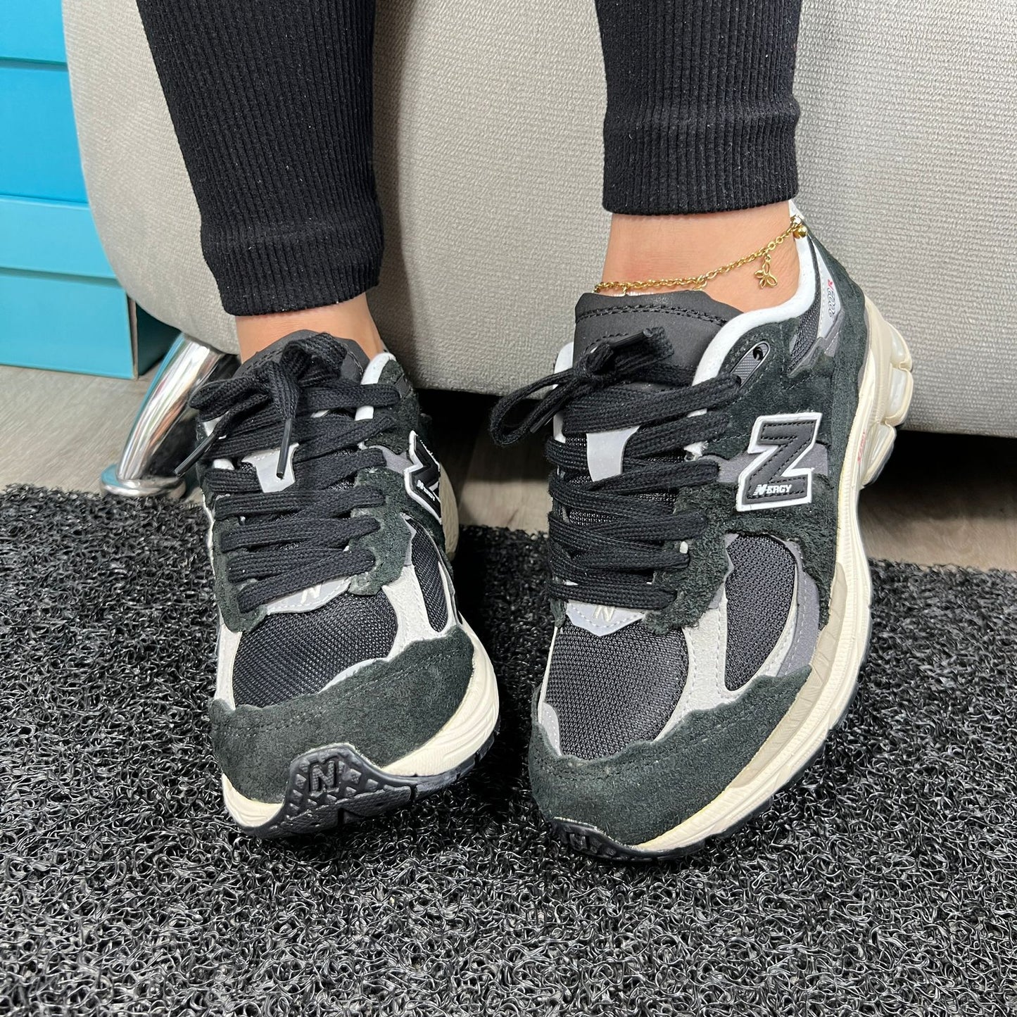 NEW BALANCE 2002R MUJER