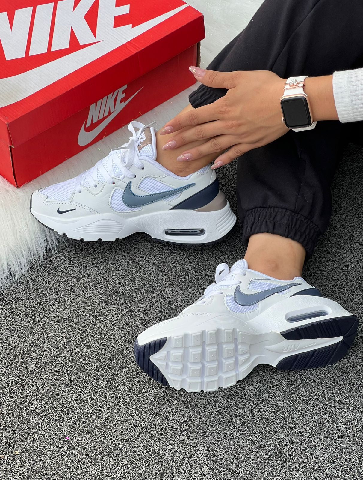 NIKE AIR MAX SC