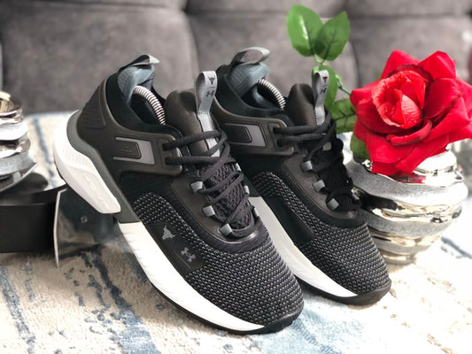 UNDER ARMOUR Project Rock 5