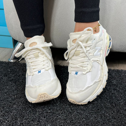 NEW BALANCE 2002R MUJER