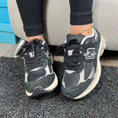 NEW BALANCE 2002R MUJER
