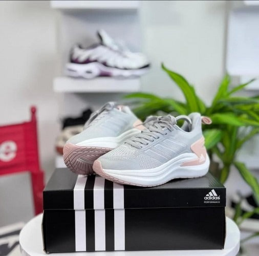 Adidas Supernova Stride