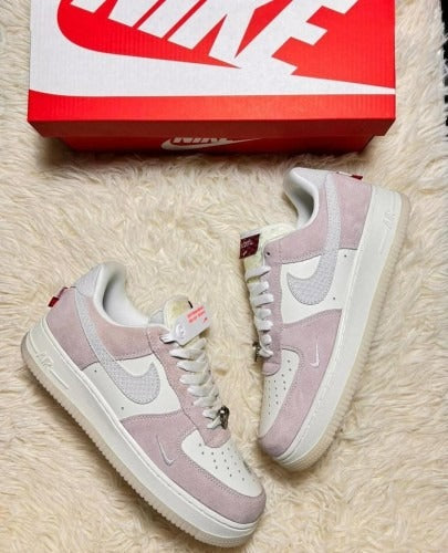 Nike Women's Air Jordan 1 Low